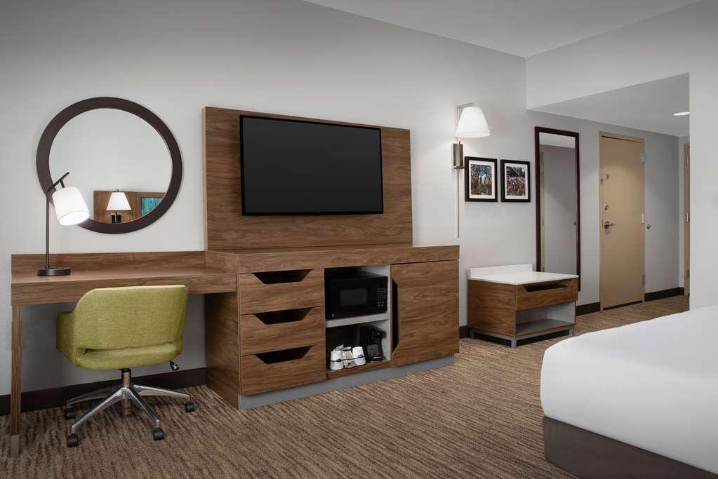 Hampton Inn & Suites-Knoxville/North I-75 Room photo